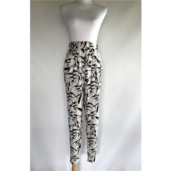 Alice + Olivia Pants - Alice + Olivia High Waisted Peg Pant - sz 8
